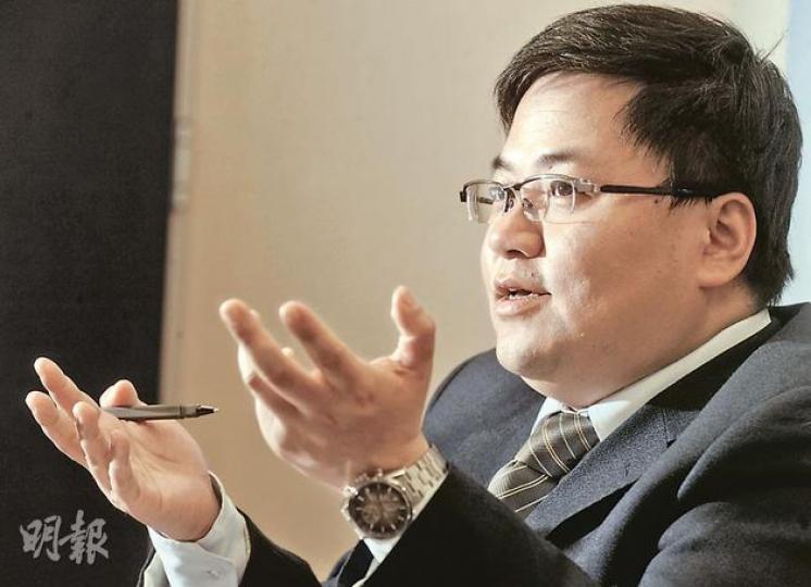 劉宏認為,今年中央未必對市場「放水」,貨幣供給緊張之下,選擇現金流充沛的大型股更為明智。(劉焌陶攝)
劉宏認為,今年中央未必對市場「放水」,貨幣供給緊張之下,選擇現金流充沛的大型股更為明智。(劉焌陶攝)