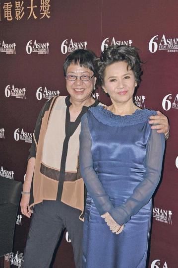 許鞍華、葉德嫻這個黃金組合憑《桃姐》贏得無盡掌聲。（攝影/記者：劉一立） 出爐「亞洲影帝」Donny DAMARA道出演《爸爸離家企街去》的辛酸。（攝影/記者：劉一立） 斯琴高娃大讚許鞍華是不可多得的導演。（攝影/記者：劉一立）