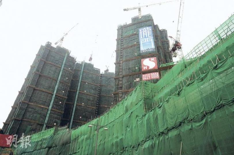 瓏門基座商場「V city」,提供逾100間商舖,已預租達75%,當中不少是首次進駐屯門區。(尹錦恩攝) 瓏門基座商場「V city」,提供逾100間商舖,已預租達75%,當中不少是首次進駐屯門區。(尹錦恩攝)