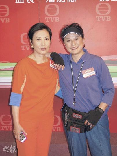 兩位阿姐級人馬汪明荃(左)與黃淑儀(右)合作演新劇,電視迷今次有眼福了。(攝影/記者:梁榮達) 兩位阿姐級人馬汪明荃(左)與黃淑儀(右)合作演新劇,電視迷今次有眼福了。(攝影/記者:梁榮達)