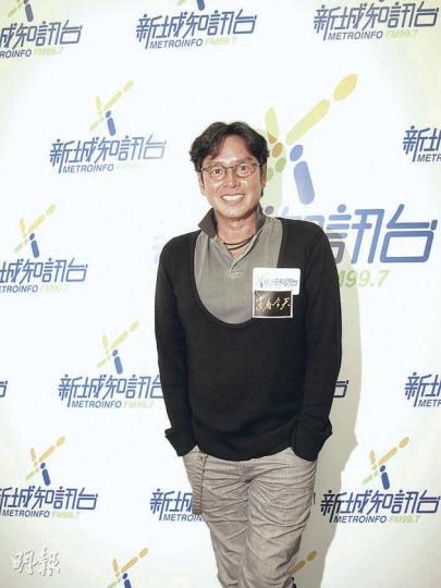 阿倫想兒子曉風專心讀書,不要打籃球。(攝影/記者﹕柯美) 阿倫想兒子曉風專心讀書,不要打籃球。(攝影/記者﹕柯美)