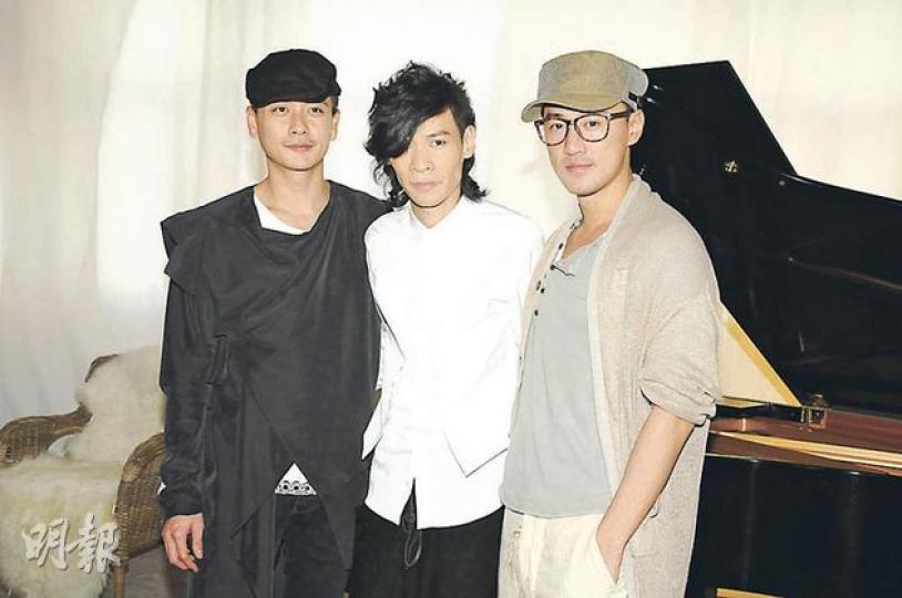 音樂創作人鄧智偉(中)將於5月開騷,林峯(右)與黃宗澤(左)全力支持。(攝影:孫華中) 音樂創作人鄧智偉(中)將於5月開騷,林峯(右)與黃宗澤(左)全力支持。(攝影:孫華中)