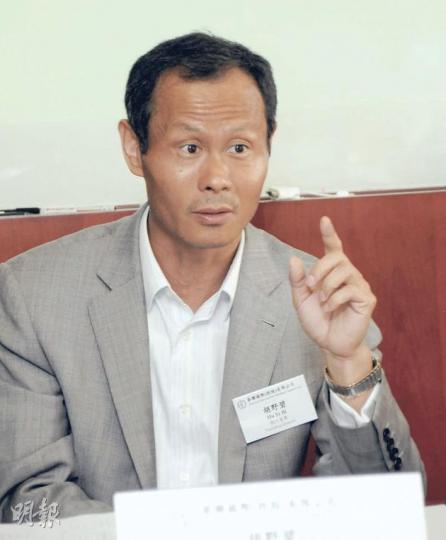 華聯國際執行董事胡野碧表示，股權認購完成後，中國成套及其一致行動人士將成為華聯的控股股東，並將其擁有的牙買加糖業資產轉入華聯。（陳淑安攝）