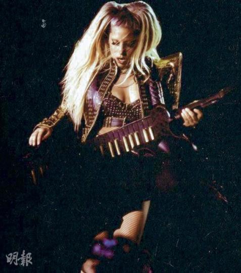 Lady Gaga拒絕讓韓國傳媒採訪演唱會,幸好她主動上載表演照片,與眾同樂。(微博圖片) Lady Gaga拒絕讓韓國傳媒採訪演唱會,幸好她主動上載表演照片,與眾同樂。(微博圖片)