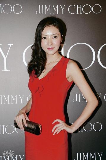 熊黛林指女仔貞節、名聲最重要,故絕不接受不道德的交易。(攝影﹕鍾偉茵) 熊黛林指女仔貞節、名聲最重要,故絕不接受不道德的交易。(攝影﹕鍾偉茵)