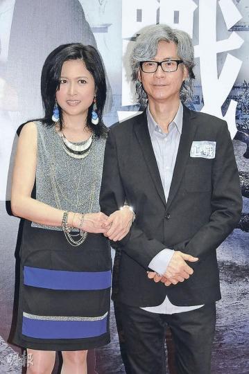 邵美琪(左)笑言早已恨「咀」秋官(右)。(攝影:孫華中) 陳豪(左)與陳茵媺(右)昨日情侶檔幫新劇宣傳,合照時卻忽然顯得尷尬。(攝影:孫華中) 邵美琪(左)笑言早已恨「咀」秋官(右)。(攝影:孫華中) 陳豪(左)與陳茵媺(右)昨日情侶檔幫新劇宣傳,合照時卻忽然顯得尷尬。(攝影:孫華中)