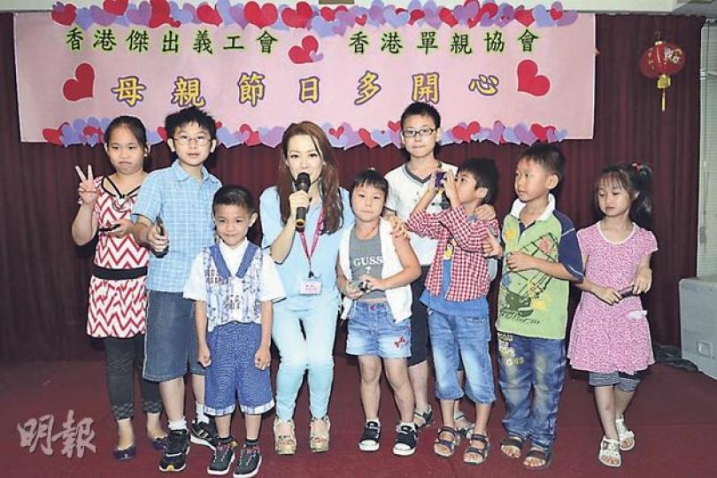 關心妍早前與一班單親家庭孩子歡度母親節。(攝影/記者:魏人) 關心妍早前與一班單親家庭孩子歡度母親節。(攝影/記者:魏人)