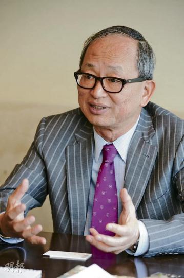 金價在本月下試半年低位,但世界黃金協會遠東區董事總經理鄭良豪認為,黃金牛市未完,金市未來的關鍵在於中國央行對黃金的態度。(葉思雅攝) 金價在本月下試半年低位,但世界黃金協會遠東區董事總經理鄭良豪認為,黃金牛市未完,金市未來的關鍵在於中國央行對黃金的態度。(葉思雅攝)