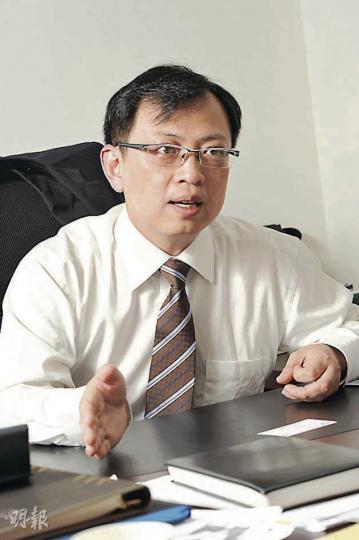 江林強表示，香港應研推以人民幣計價的期貨產品，並引入海外交易所的清算所在香港設立異地清算中心。（陳淑安攝）