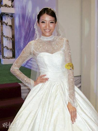穿上婚紗行天橋的陳嘉桓，表示有結婚的衝動。（攝影/記者﹕孫慧莊）