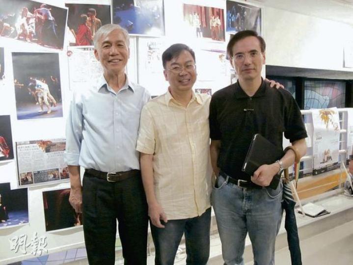 當年參與「黃雀行動」營救學生的支聯會常委朱耀明（左）及張文光（中），在《讓黃雀飛》一劇中飾演23年前的自己，親述當年的營救經歷。曾採訪六四事件的謝志峰（右）看後感觸，批評中共不應再視人民為敵人。（林凱旻攝）