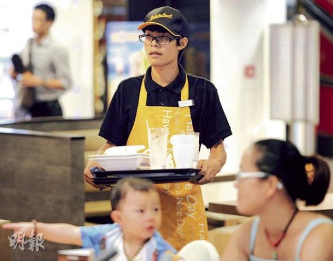 雖然大家樂指出，因為人工支出按年升了17％導致業績倒退，但香港分部業績其實未受最低工資影響，除稅、折舊及攤銷前利潤達7億元，跟去年相同。 （尹錦恩攝）