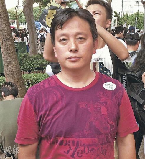 山東維權律師劉衛國親身來港,首度參加七一遊行。他指中央政府對香港的控制愈來愈大。(周展鴻攝) 山東維權律師劉衛國親身來港,首度參加七一遊行。他指中央政府對香港的控制愈來愈大。(周展鴻攝)
