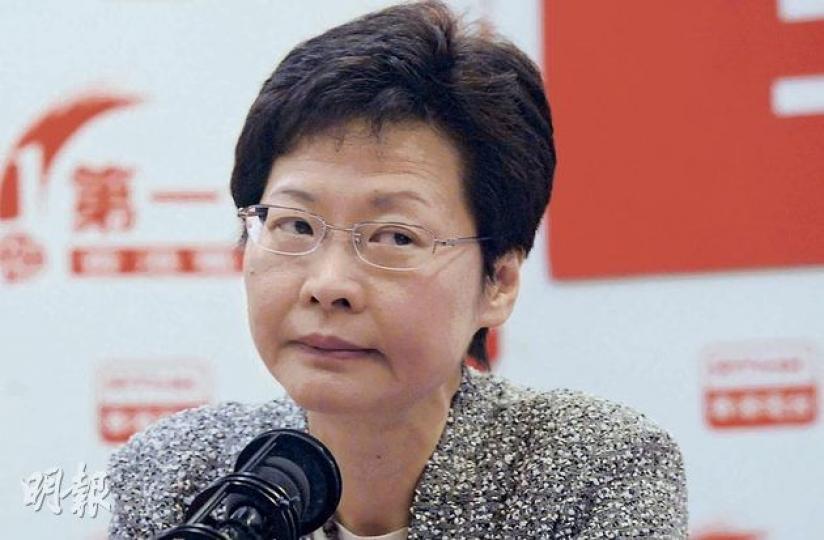 政務司長林鄭月娥表示,相信梁振英在僭建事件中只是疏忽,不涉及誠信問題,她會鼓勵、支持及勸喻梁振英盡快公開交代。(鄧宗弘攝) 基本法委員會副主任梁愛詩回應特首梁振英僭建事件時說,梁已經道歉,政府應先處理更迫切的事。(李紹昌攝) 政務司長林鄭月娥表示,相信梁振英在僭建事件中只是疏忽,不涉及誠信問題,她會鼓勵、支持及勸喻梁振英盡快公開交代。(鄧宗弘攝) 基本法委員會副主任梁愛詩回應特首梁振英僭建事件時說,梁已經道歉,政府應先處理更迫切的事。(李紹昌攝)