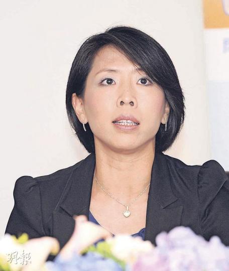 陳詩藹稱,旅行簽帳是一般性消費簽帳額的5倍,建行(亞洲)的「賞即飛天地」計劃正是為吸引消費者出遊時以該行信用卡傍身。(陳淑安攝) 陳詩藹稱,旅行簽帳是一般性消費簽帳額的5倍,建行(亞洲)的「賞即飛天地」計劃正是為吸引消費者出遊時以該行信用卡傍身。(陳淑安攝)