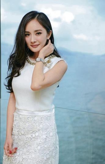 楊冪是現今內地娛樂圈最炙手可熱女星,下一站應該是向影后目標進發了。(攝影:鍾偉茵) 楊冪是現今內地娛樂圈最炙手可熱女星,下一站應該是向影后目標進發了。(攝影:鍾偉茵)