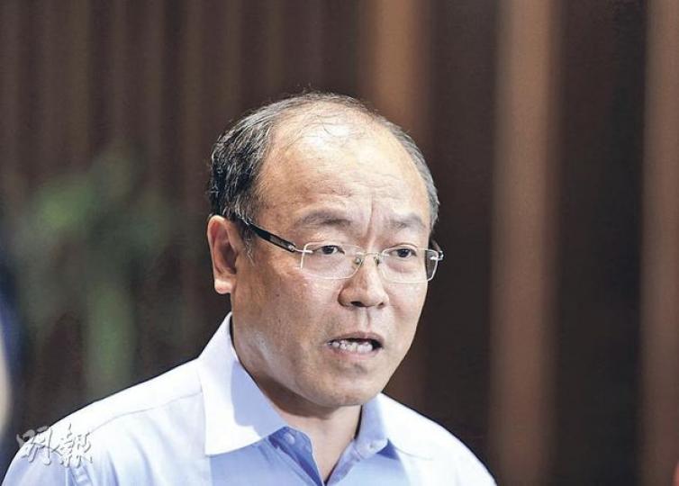 平機會委員馮檢基認為,身兼平機會主席的林煥光留任行會召集人,將破壞平機會獨立性。(李澤彤攝) 平機會委員馮檢基認為,身兼平機會主席的林煥光留任行會召集人,將破壞平機會獨立性。(李澤彤攝)