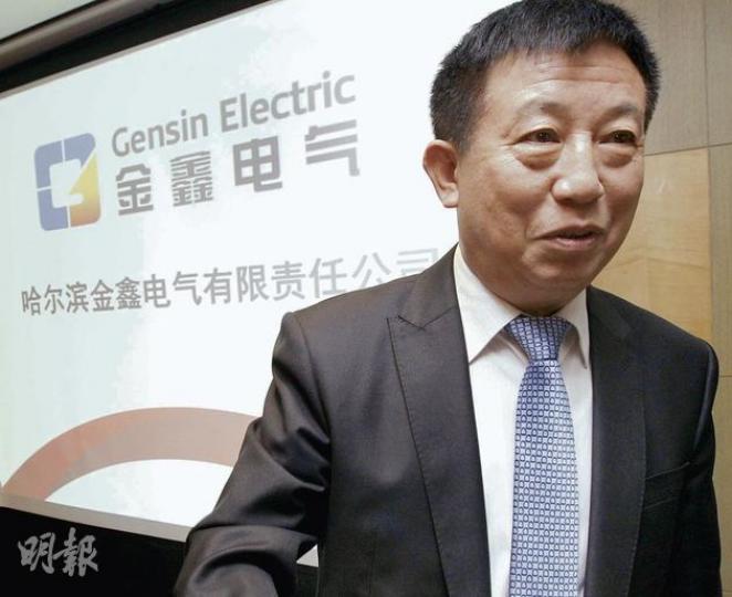哈爾濱金鑫電氣擬在香港公開招股，但具體時間表未定。圖為金鑫總經理胡友山昨日與香港媒體會面，介紹金鑫的發展方向和上市意向。(李紹昌攝)