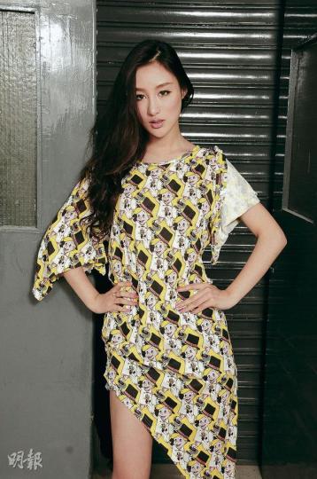劉羽琦來港宣傳電影《喜愛夜蒲2》,她不欲多談林峯(圖2),以免被指借緋聞炒作。(攝影:梁迺楠) (圖2)(攝影:梁迺楠) 劉羽琦來港宣傳電影《喜愛夜蒲2》,她不欲多談林峯(圖2),以免被指借緋聞炒作。(攝影:梁迺楠) (圖2)(攝影:梁迺楠)