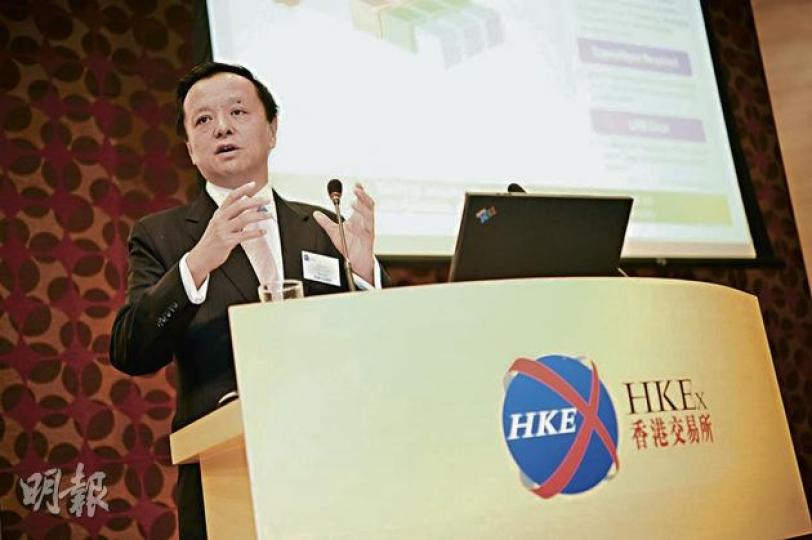 披露易又橫生枝節,雖然與網站系統無關,仍令投資者再度關注,上市公司透過此平台發放信息是否有漏洞。圖為港交所行政總裁李小加。(葉思雅攝) 披露易又橫生枝節,雖然與網站系統無關,仍令投資者再度關注,上市公司透過此平台發放信息是否有漏洞。圖為港交所行政總裁李小加。(葉思雅攝)