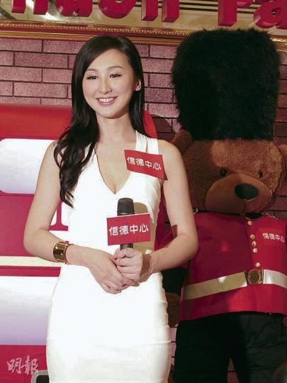 高海寧比前消瘦,因捱通宵拍劇之故。(攝影/記者﹕柯美) 高海寧比前消瘦,因捱通宵拍劇之故。(攝影/記者﹕柯美)