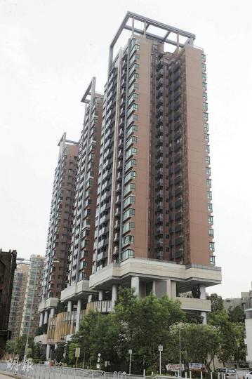 受惠全港樓價上升､新盤出爐等因素，新界西北樓價追落後，上月才入伙的元朗尚豪庭額印盤以高價成交，業主實賺37萬元。（劉焌陶攝）