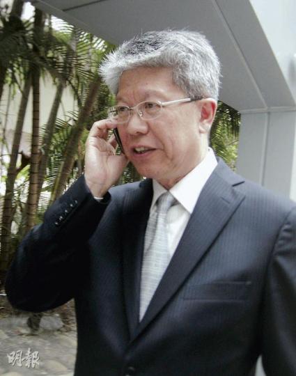 亞視高級副總裁鄺凱迎昨到庭旁聽聆訊。（梁珮珊攝）