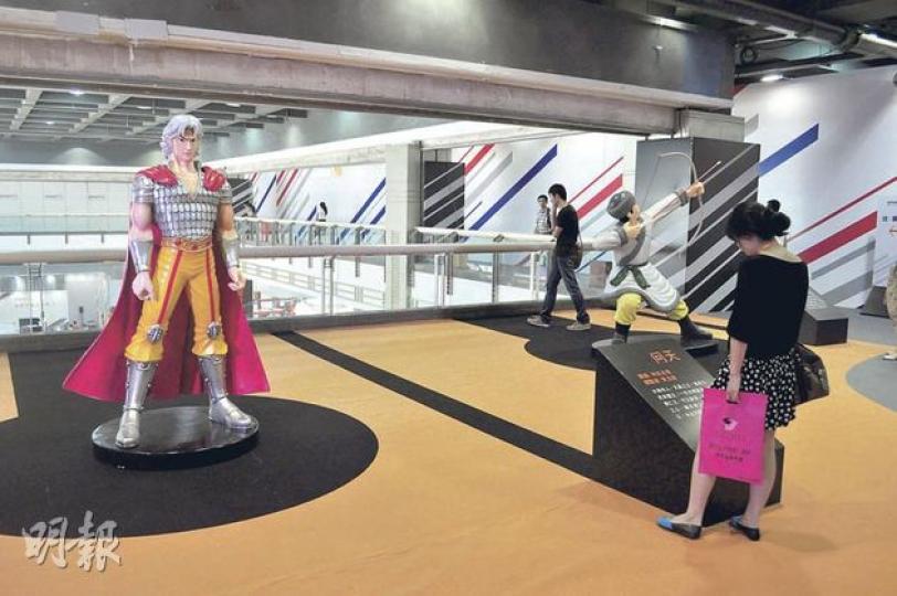 黃玉郎近年轉戰內地市場，近年更準備將其創作過的經典人物在杭州動漫文代創意園內再現。圖中所示是其名作《神兵玄奇》的角色「問天」，日前在貿發局於杭州舉辦的香港服務業展覽上展出。（陳悅攝）