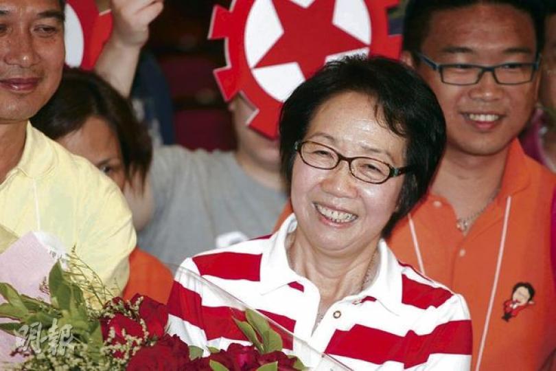 工聯會陳婉嫻以24.6萬票當選立法會超級區議會界別，未能當上票后。被問到是否被民建聯「