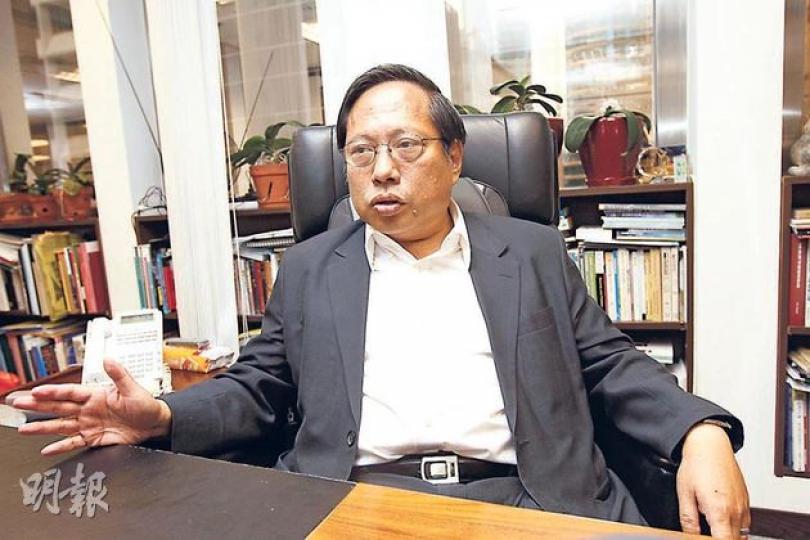 何俊仁稱，在政治光譜拉闊後，民主黨早已不再自視為「民主派大佬」，但該黨會繼續做好地區工作及培育新人，盼讓黨活化及革新。（李紹昌攝）
