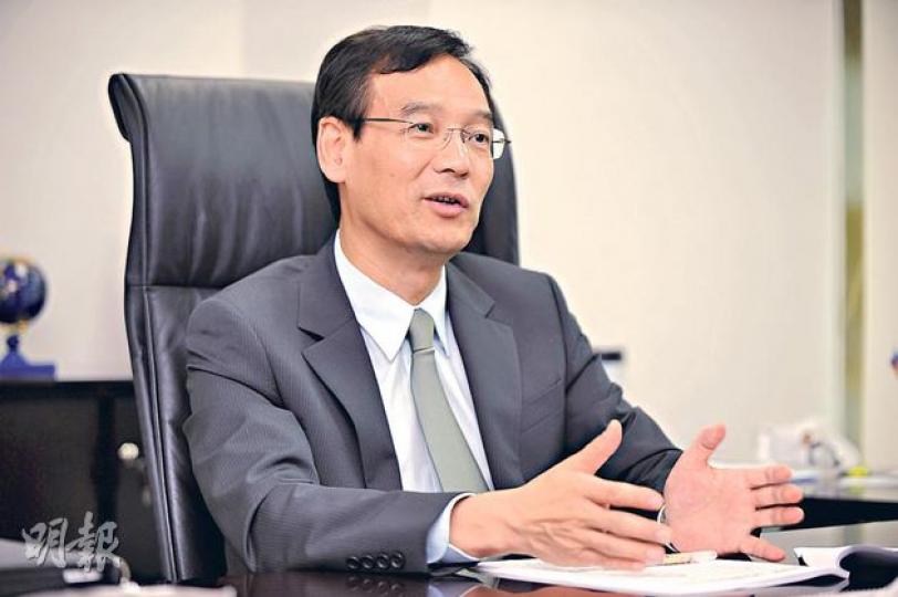 謝偉銓認為，港府應在加重額印、收緊公司名義買家的按揭方面着手，以遏抑市場上的「非剛性需求」。（葉家豪攝）