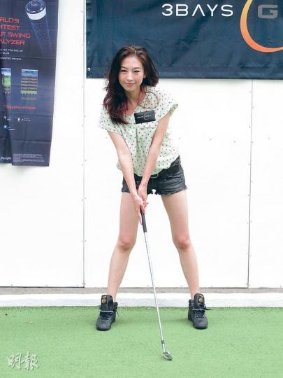 賈曉晨獨自度過30歲生日，她希望男友樊少皇能陪伴左右。（攝影/記者：楊安莉） 樊少皇踏正凌晨12時在微博「送花」給女友賈曉晨。（微博圖片）