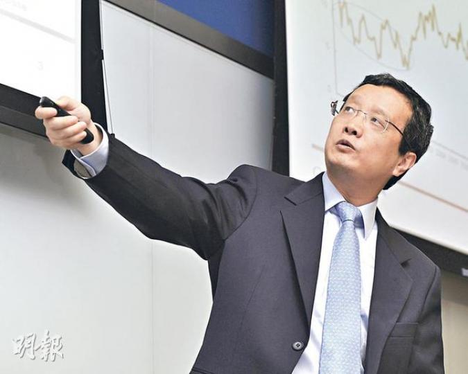 陶冬昨日稱香港房地產已經進入瘋狂狀態，怒斥業主大幅加租簡直就是「殺雞取卵」。（葉家豪攝）