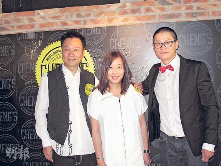黎耀祥偕太太到賀好友林敬剛（右）新店開張。（攝影/記者：柯美）