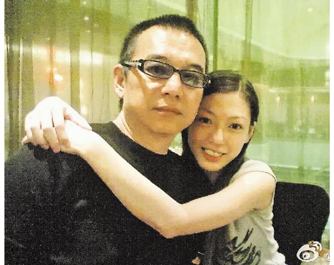 惠天賜與女兒惠頌玲近年關係修好。(微博圖片) 惠天賜與女兒惠頌玲近年關係修好。(微博圖片)