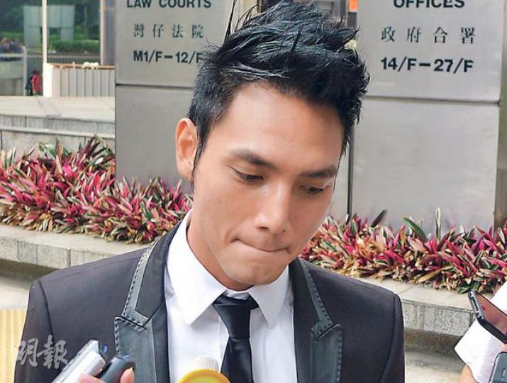 顧志雅無案底，其律師求情指他有份供養兩名同父異母妹妹的生活，法官卻揶揄他只顧享樂。（何偉畧攝）