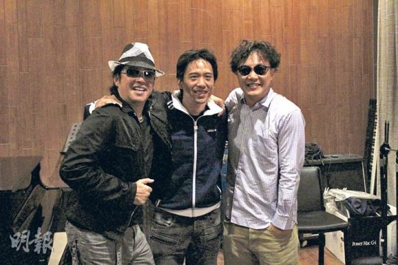 譚詠麟（左起）、Eric Kwok、陳奕迅一見面即雞啄唔斷。（微博圖片）