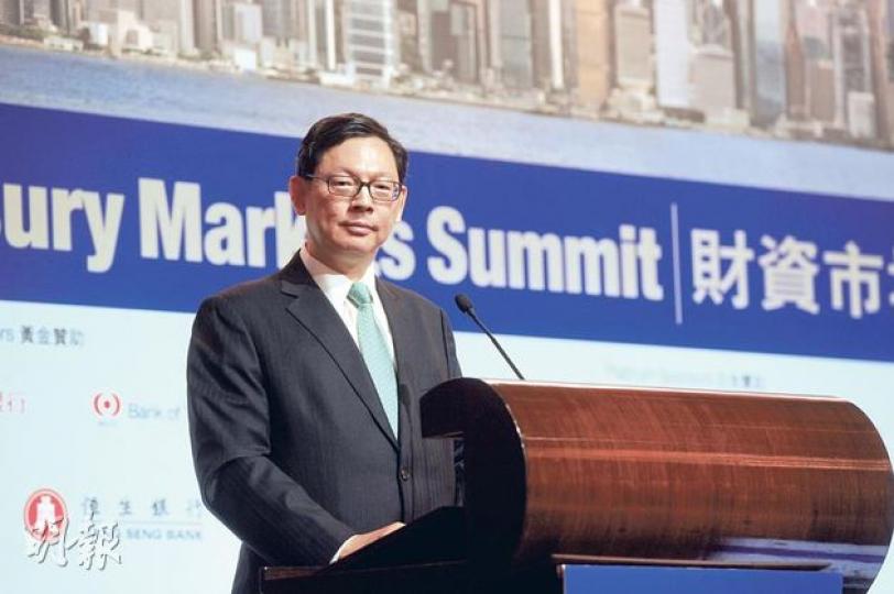 金管局總裁陳德霖表示,目前人行未有意放寬港人每日2萬元的人民幣兌換上限,又指目前離岸人民幣業務發展的著眼點不應放在清算協議,而是如何做大貿易結算。(葉思雅攝) 金管局總裁陳德霖表示,目前人行未有意放寬港人每日2萬元的人民幣兌換上限,又指目前離岸人民幣業務發展的著眼點不應放在清算協議,而是如何做大貿易結算。(葉思雅攝)