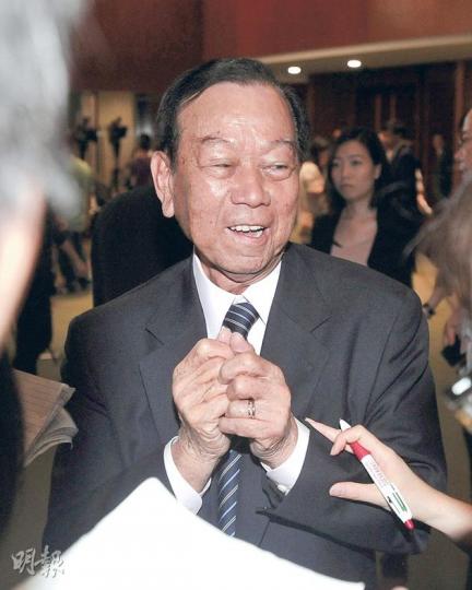劉皇發去年度「零動議、少發言、少投票」,21年來更未曾提出任何動議,成為「三低議員」。(葉家豪攝)醫學界梁家騮被評為「三低議員」,指他少參與投票,但他回應說在議會裏只專注醫療界的議題。(葉家豪攝) 劉皇發去年度「零動議、少發言、少投票」,21年來更未曾提出任何動議,成為「三低議員」。(葉家豪攝)醫學界梁家騮被評為「三低議員」,指他少參與投票,但他回應說在議會裏只專注醫療界的議題。(葉家豪攝)