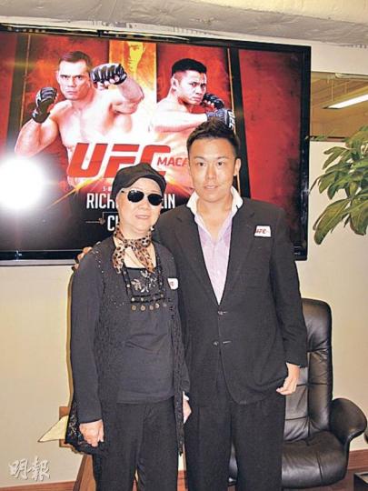 李小龍胞姐李秋源與侄兒李嘉豪推廣自由搏擊。(攝影/記者﹕柯美) 李小龍胞姐李秋源與侄兒李嘉豪推廣自由搏擊。(攝影/記者﹕柯美)