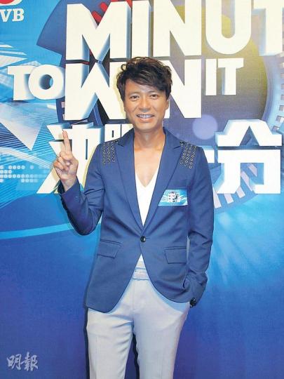 李克勤為無綫主持遊戲節目,每集會預備100萬元獎金送給觀眾。(攝影/記者:鍾一虹) 李克勤為無綫主持遊戲節目,每集會預備100萬元獎金送給觀眾。(攝影/記者:鍾一虹)