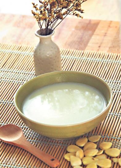 杏仁糊(林俊源攝)(明報製圖)(明報製圖)肥丁(林俊源攝) 杏仁糊(林俊源攝)(明報製圖)(明報製圖)肥丁(林俊源攝)