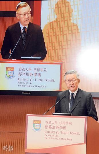 終審法院前首席法官李國能昨出席港大法律學院活動,指出一國兩制「50年不變」將於2047年屆滿,一國兩制的去向及未來,需要早於2047年解決。(劉焌陶攝) 終審法院前首席法官李國能昨出席港大法律學院活動,指出一國兩制「50年不變」將於2047年屆滿,一國兩制的去向及未來,需要早於2047年解決。(劉焌陶攝)
