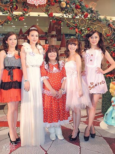 黃芷晴(左起)、諸葛紫岐、五十嵐優美子、曾宇璦、松岡李那同樣喜歡小甜甜。(攝影/記者:鍾一虹) 黃芷晴(左起)、諸葛紫岐、五十嵐優美子、曾宇璦、松岡李那同樣喜歡小甜甜。(攝影/記者:鍾一虹)