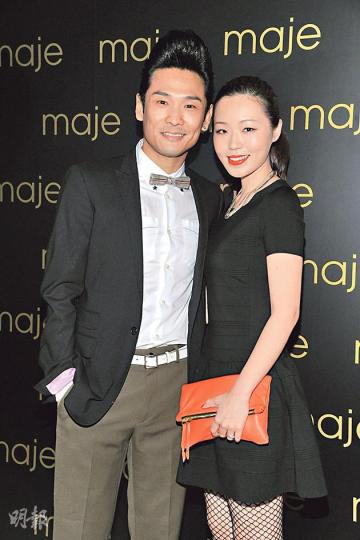 杜德偉與未婚妻Ice明日結婚,前晚還拍拖出席開幕酒會。(攝影/記者﹕柯美) 杜德偉與未婚妻Ice明日結婚,前晚還拍拖出席開幕酒會。(攝影/記者﹕柯美)