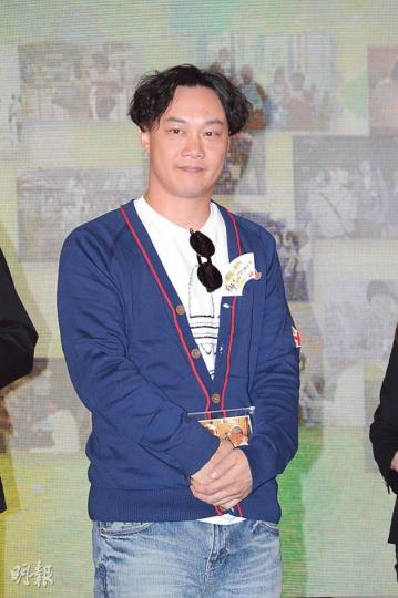 陳奕迅表示只要阿詩開心,自己定會支持對方。(攝影﹕鍾偉茵)前廣播處長張敏儀(左起)、黃華麒及現任副廣播處長(節目)戴健文昨日也有出席啟動禮。(攝影﹕鍾偉茵) 陳奕迅表示只要阿詩開心,自己定會支持對方。(攝影﹕鍾偉茵)前廣播處長張敏儀(左起)、黃華麒及現任副廣播處長(節目)戴健文昨日也有出席啟動禮。(攝影﹕鍾偉茵)