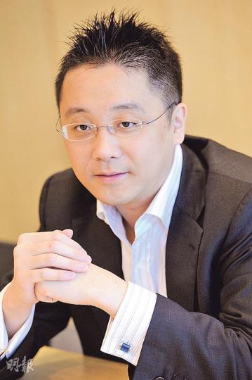 天駿資產管理投資總監何偉立表示,樓市連升5年,利好因素早已反映,現時非入市時機,「係咪減持都有得斟酌,但點都唔係要增持」。(尹錦恩攝) 天駿資產管理投資總監何偉立表示,樓市連升5年,利好因素早已反映,現時非入市時機,「係咪減持都有得斟酌,但點都唔係要增持」。(尹錦恩攝)