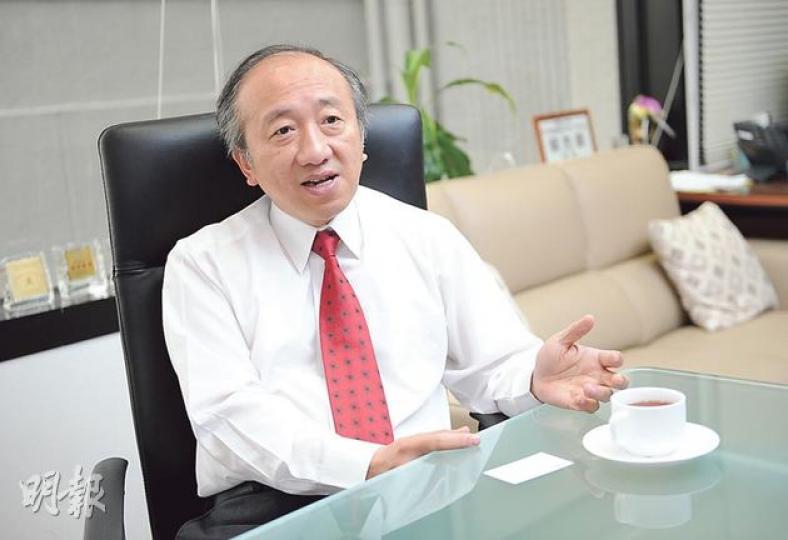 中大副校長兼教育心理學講座教授侯傑泰接受訪問時表示,減少中學每班學生人數,不能直接提升教學質素,建議中學應利用學生人數減少,騰出人手改善教學質素。(盧翊銘攝) 中大副校長兼教育心理學講座教授侯傑泰接受訪問時表示,減少中學每班學生人數,不能直接提升教學質素,建議中學應利用學生人數減少,騰出人手改善教學質素。(盧翊銘攝)