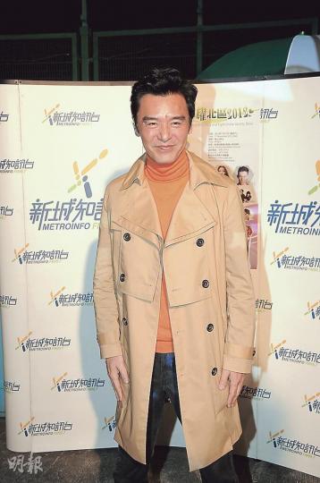 鍾鎮濤希望練到6嚿腹肌迎接60歲大壽。(攝影/記者:林祖傑)梁漢文希望在好友郭偉亮的婚宴上,不會被打橫抬出。(攝影/記者:林祖傑) 鍾鎮濤希望練到6嚿腹肌迎接60歲大壽。(攝影/記者:林祖傑)梁漢文希望在好友郭偉亮的婚宴上,不會被打橫抬出。(攝影/記者:林祖傑)