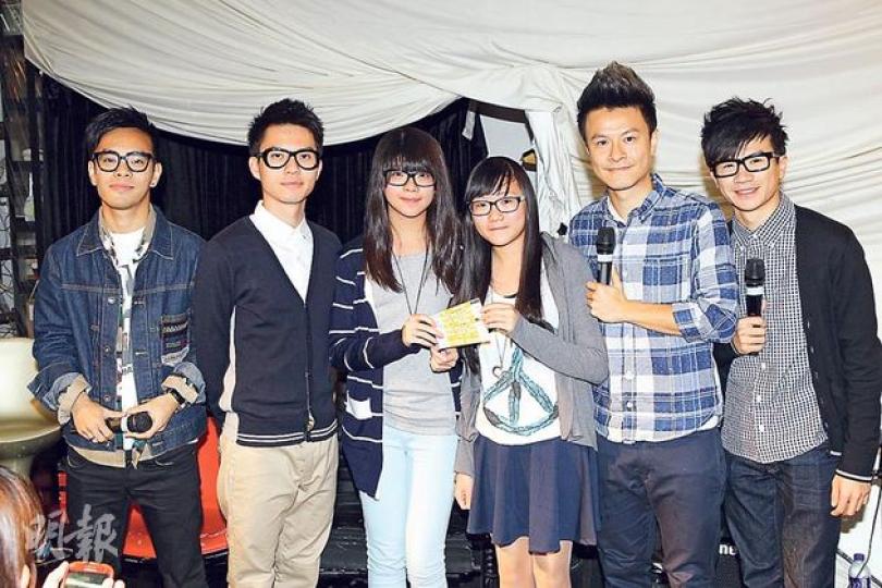 C AllStar努力綵排演唱會,粉絲全力十卜。(微博圖片) C AllStar努力綵排演唱會,粉絲全力十卜。(微博圖片)